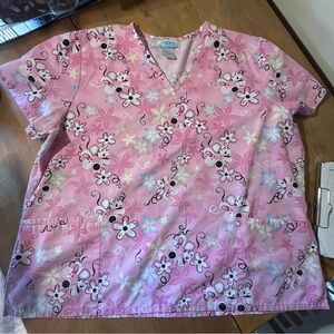 Women’s Scrub Top 2x Pink Design SB Scrubs